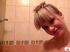 Homemade, inexperienced, blonde shower