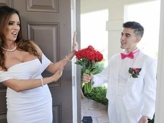 デカ尻, デカパイ, フェラチオ, 結婚, 茶髪の, 毛深い, 手コキする, 淫乱熟女