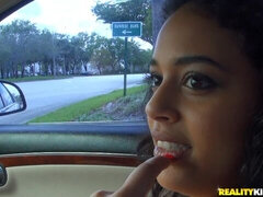 Grosser arsch, Grosser schwanz, Grosse titten, Blasen, Auto, Hundestellung, Schwarz, Im freien