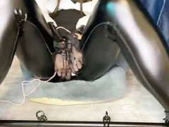 Asiatisch, Fesselspiele, Handschuhe, Latex, Leder, Masturbation, Orgasmus, Gummi
