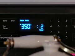 Большая жопа, Блондинки, Брюнетки, Кончили внутрь, Семяизвержение, Хд, Молоденькие, Втроем