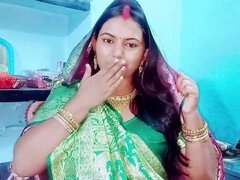 18 ans, Tante, Salle de bains, Collège université, Indienne, Domestique, Secrétaire, Toilettes