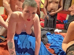 18 летние, Ботинки, В клубе, Сперма на лице, Группа, Лизание, Киски, Молоденькие