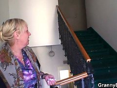 Pijpbeurt, Bruinharig, Lul, Omie, Aftrekken, Rijpe lesbienne, Moeder die ik wil neuken, Moeder