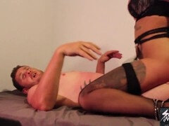 Bizarre, Sucer une bite, Mère que j'aimerais baiser, Orgasme, Chatte, Tatouage