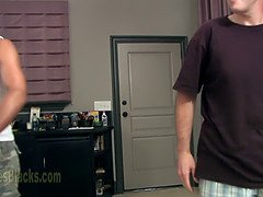 Schwarz, Geile alte tussi, Besamung, Schwanz, Brille, Selbstgemacht, Milf, Ablutschen