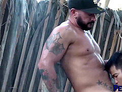 Bareback, big cock, grizzly