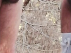 Mature Gay Daddy Has Bareback Outdoor Sex with Big Cock