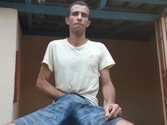 Mais Um Showzinho No Quintal De Casa E Gozando Bem Gostoso