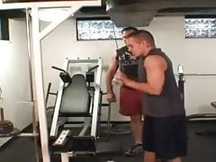 Daddy bear fucking in the gym