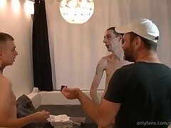 Ukrainian lets Pole fuck him after Oktoberfest behind the scenes
