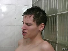 Great Blowjob in the Shower