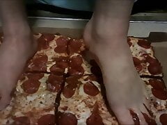 Pizza Feet Crush 2