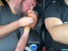 Latino fellow sole adored and tongued while driving