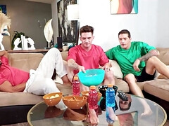 Casual day leads to a threesome for these hung lads