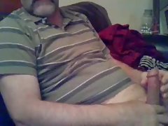 bearded mature guy cumming