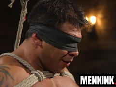 Ripped Draven Navarro roars as he cums on Chance Summerlins feet