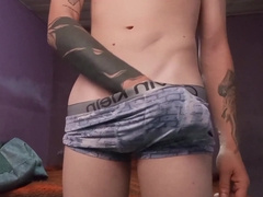 Novinho viciado em punheta