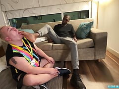 Black dudes feet are licked and worshipped by chubby bear
