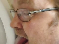 Old disgust fat lick the toilet