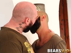 Bearded homosexual Justin West and Carlos Verga bareback