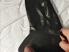 Cum on high black boots (first attemp)