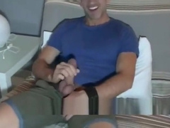 max duran fucked bareback and cremapie by XXL COCK