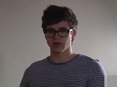 Johnny rapidly takes two cocks in him