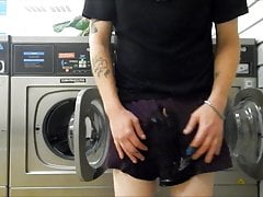 DESPERATE UNCONTROLLABLE PISS IN BOXERS AT LAUNDROMAT