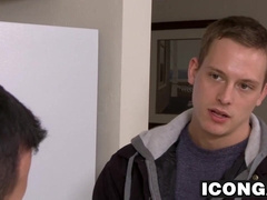 Muscle daddy Nick Capra fucking hard twink Tommy Regan