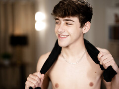 Extracurricular dicking for a very submissive twink