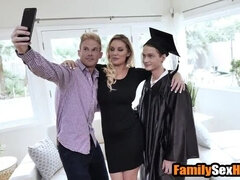 Blonde, Collège université, Famille, Mère que j'aimerais baiser, Maman, Belle mère, Étudiant, Nénés