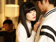 Chinese slut Ye Chenxin cheating in front of her man