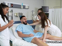 Mamada, Médico, Cuadrupleta, Sexo duro, Interracial, Lencería, Realidad, Uniforme