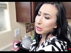 Come here you, bang your mom