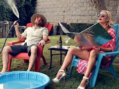 Vestido, Pajear, Enorme, Maduro, Al aire libre, Piscina, Coño, Fumando