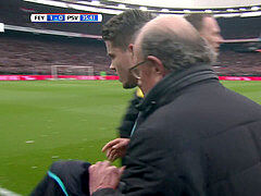 Feyenoord drills PSV with blunder by zoet