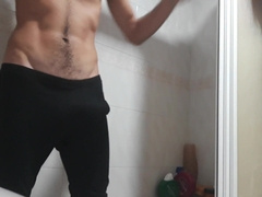 Masturbating off in the bathroom and Jizz in Palm