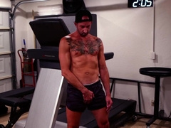 NASTYDADDY Muscular Colin McGregor Spreads His Culo With Fucktoys