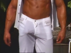 Rico Elbaz shows off his muscle body and big cock