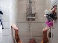 who wants to join me in the shower, I really want to get fucked by several men and suck them to swallow sperm