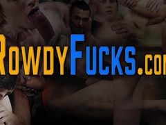 Thirsty wrestler lads get down and lick knob