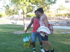 MANROYALE Brazilian Grizzly Gets Mischievous For Hefty Black Rod