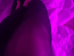 Tugging in pantyhose