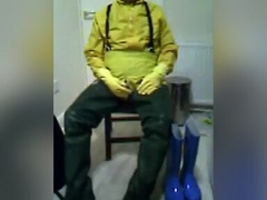 Pissy wader jerk off.