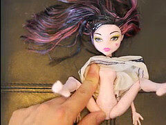 I gargle nine LOADS of cum and BUKKAKE on my cute Draculaura (Monster High) dame
