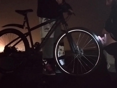 un baiat care la masturbat pe un peak pe strada la ora five;00 dimneata in 2022