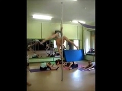 Pole-acrobat 3