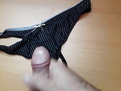 Cum on my wife striped thong : the vid