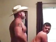 Cowboy dad shows how to do it